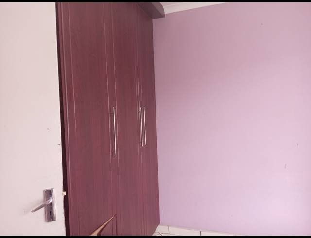 3 BEDROOM FREEHOLD FOR SALE IN LEACHVILLE